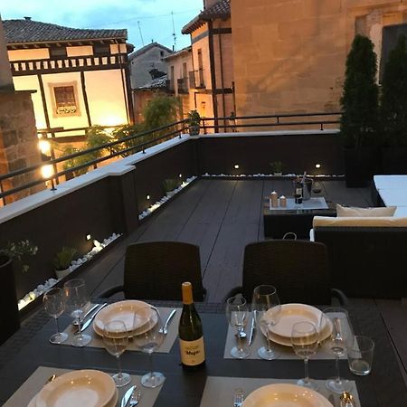 Edificio Privado Con Terraza Lägenhet Haro Exteriör bild