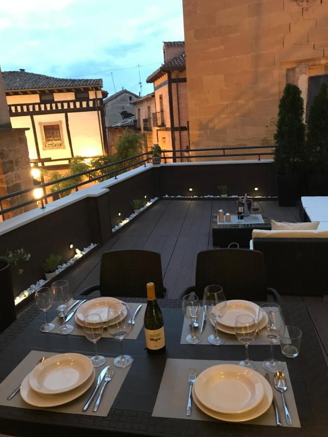 Edificio Privado Con Terraza Lägenhet Haro Exteriör bild